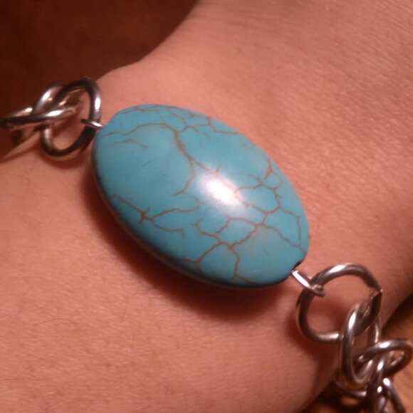 Mojave Blue Turquoise Silvertone Toggle Bracelet - Picture 9 of 14